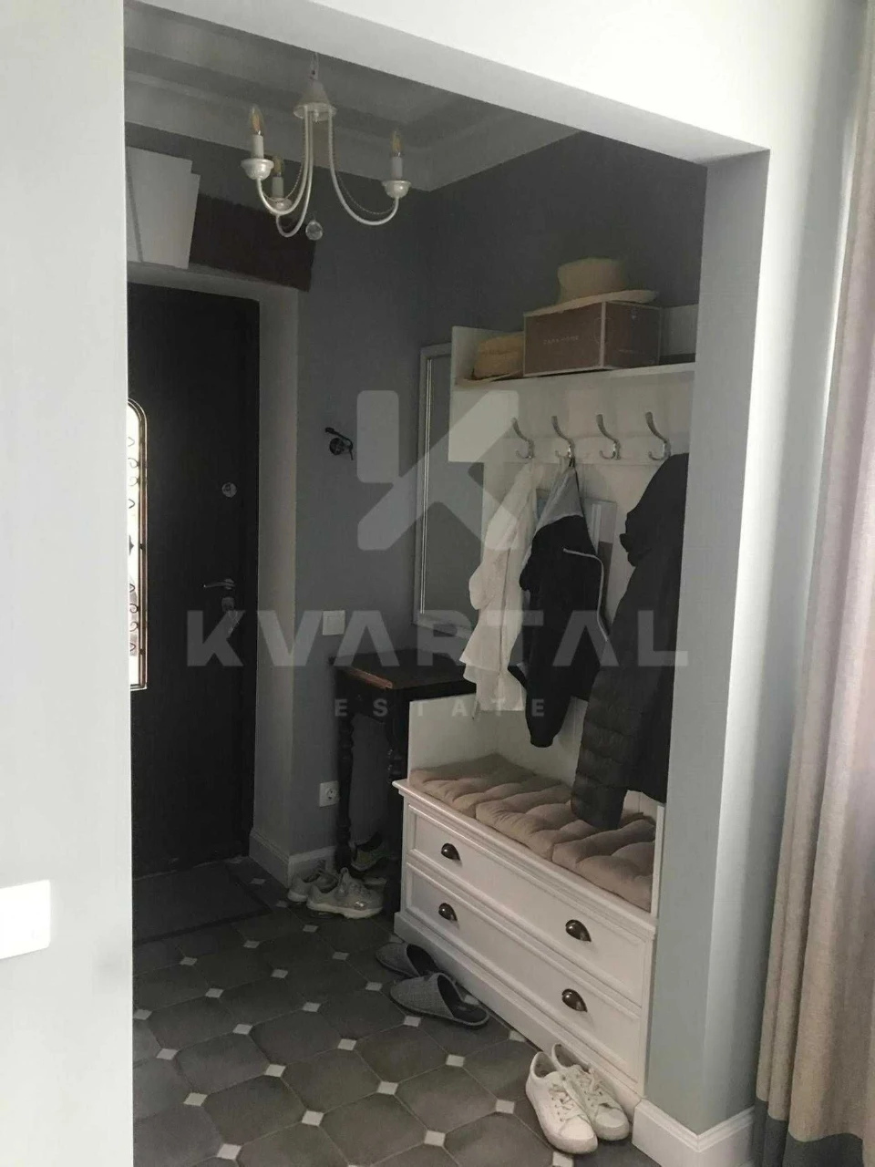 For Sale: House with New Renovation and Furniture in Lysaya Bucha!