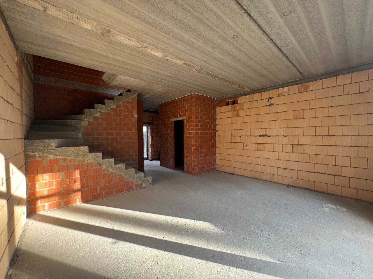 Duplex for sale in the forest part of Bucha. 100 m², gas, central