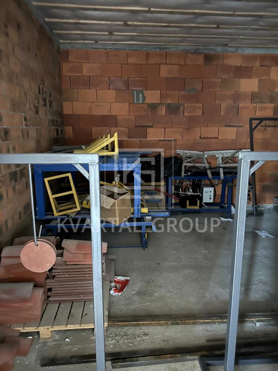 House for Sale, Private Garage, Needs Repair, Bucha
