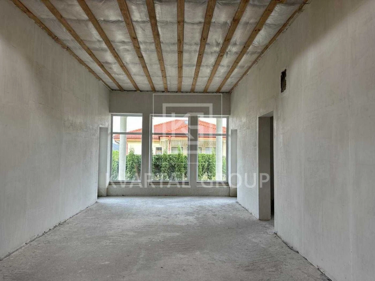 House for Sale, Private Garage, Needs Repair, Bucha