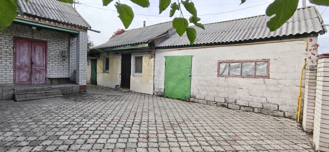 Продам дом со своим выходом к реке