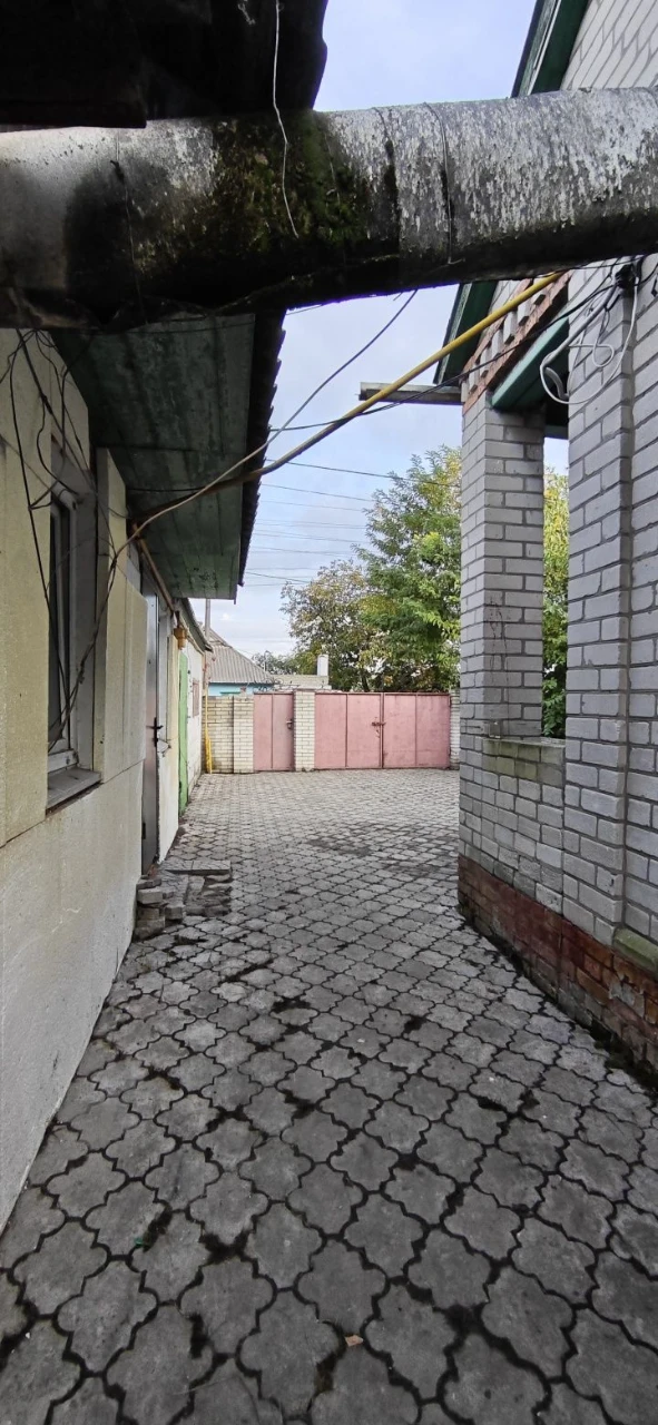 Продам дом со своим выходом к реке