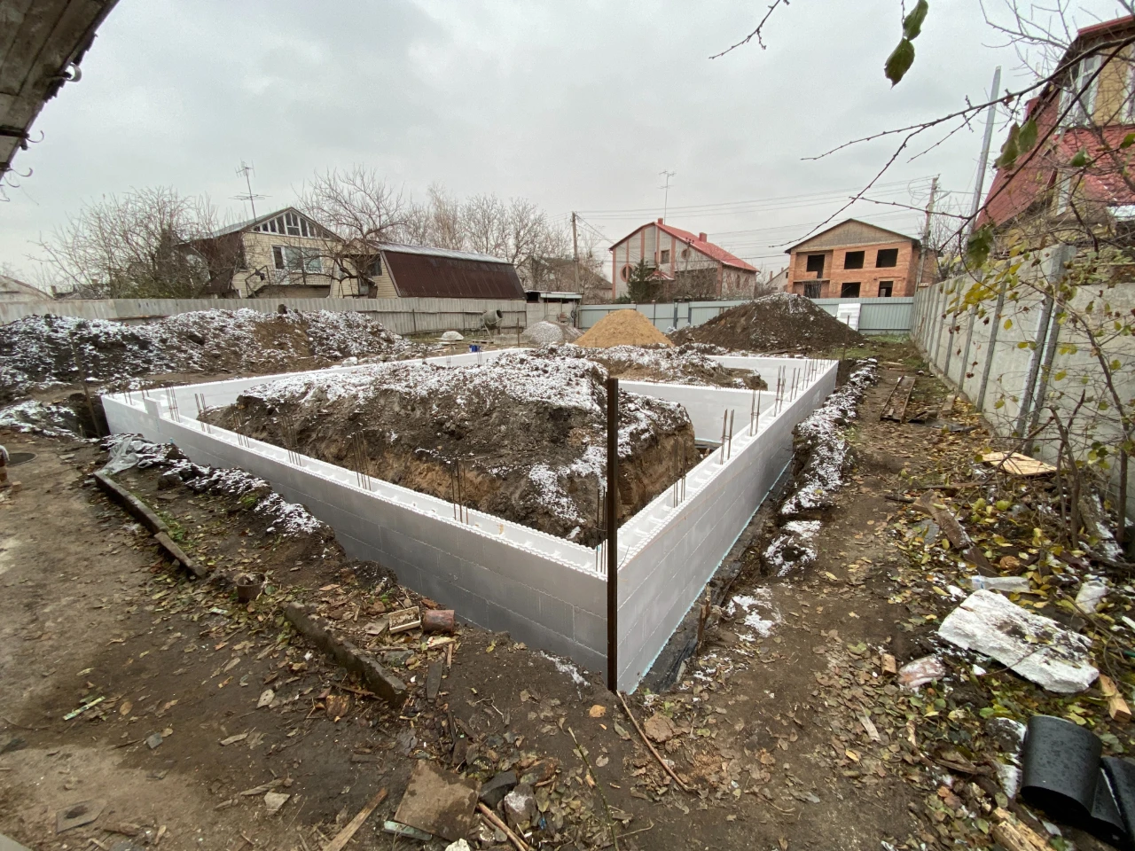 Land Plot with Foundation "Thermo House"