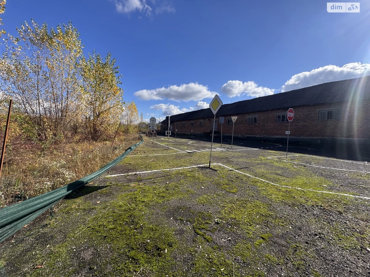 Продаж Земля комерційного призначення