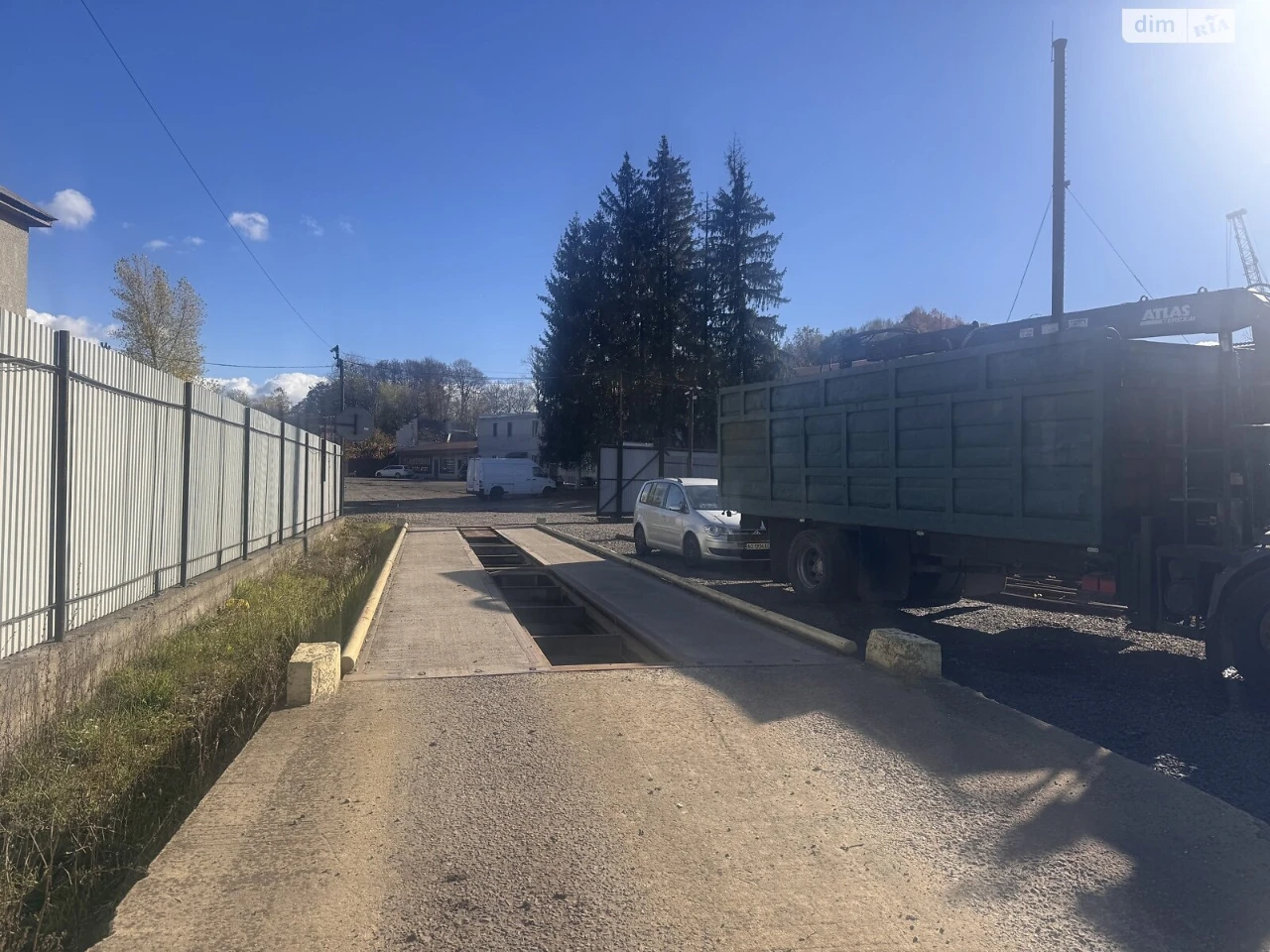 Продаж Земля комерційного призначення