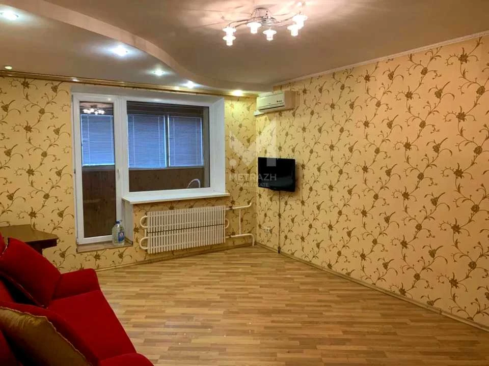 Apartment. Kharkiv, Heroiv Kharkova Ave. (Moskovskiy)