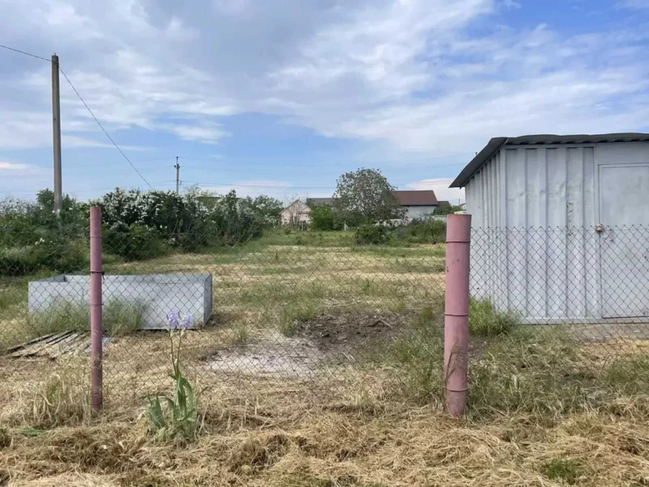 Участок возле моря в пригороде Черноморска СОГ Маяк