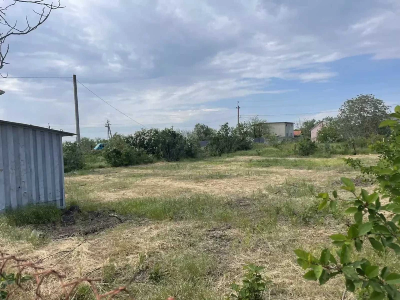 Участок возле моря в пригороде Черноморска СОГ Маяк