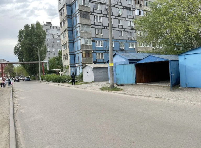 Продам гараж Левобережный 3 Мира Караван