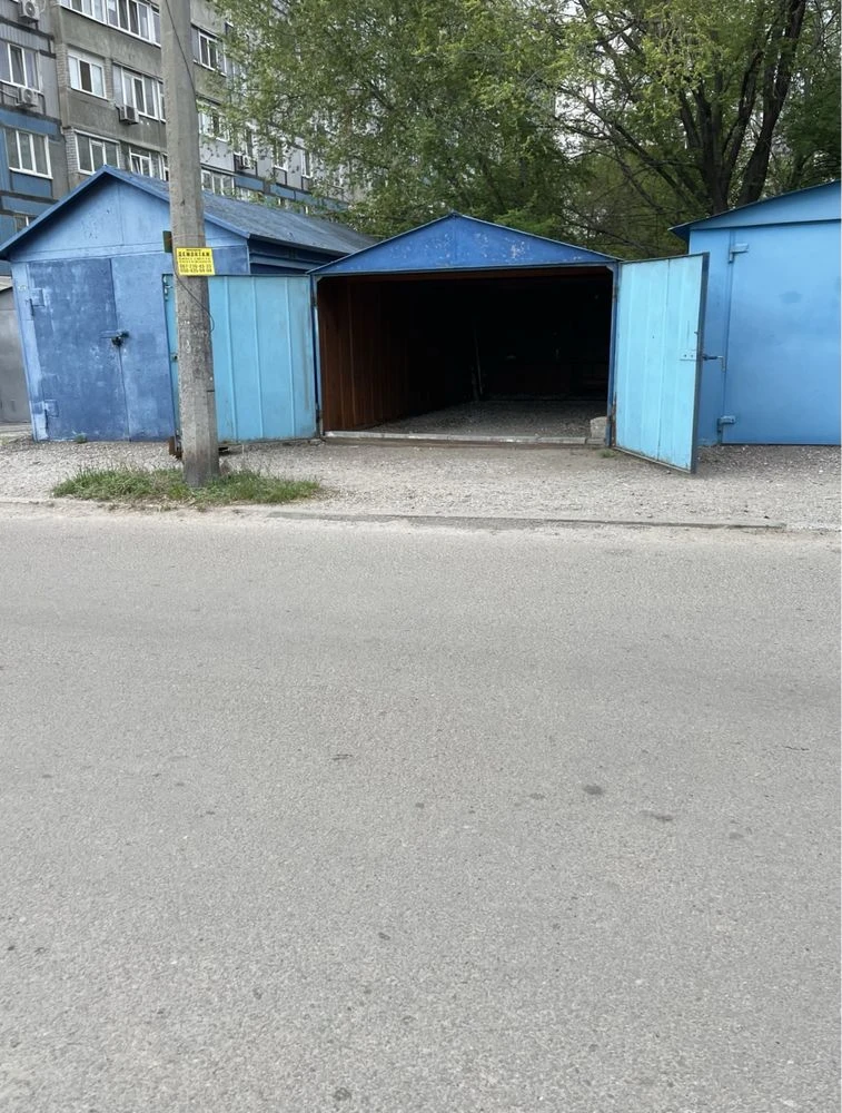 For Sale Garage Levoberezhny 3 Mira Caravan