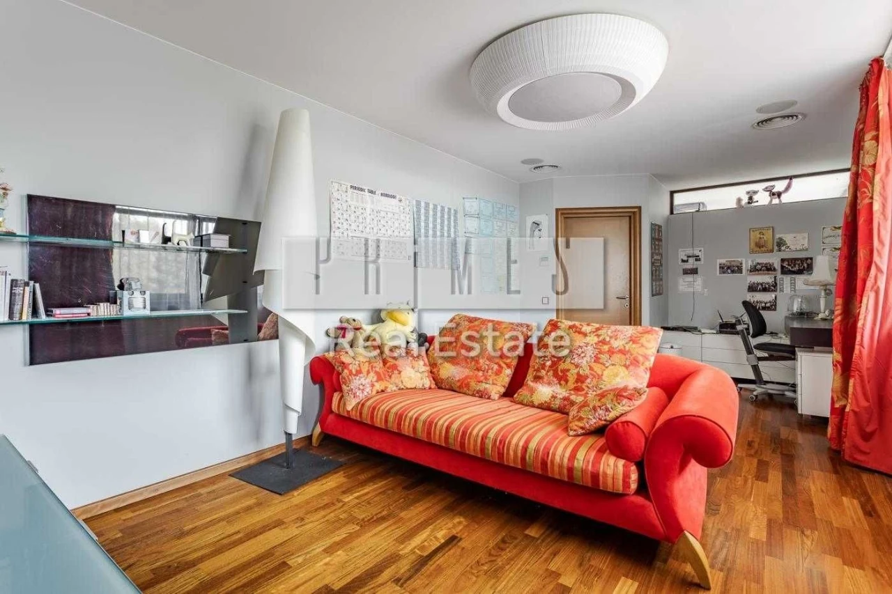 Rental house on the first line in Dnipro, modern style, Осоко