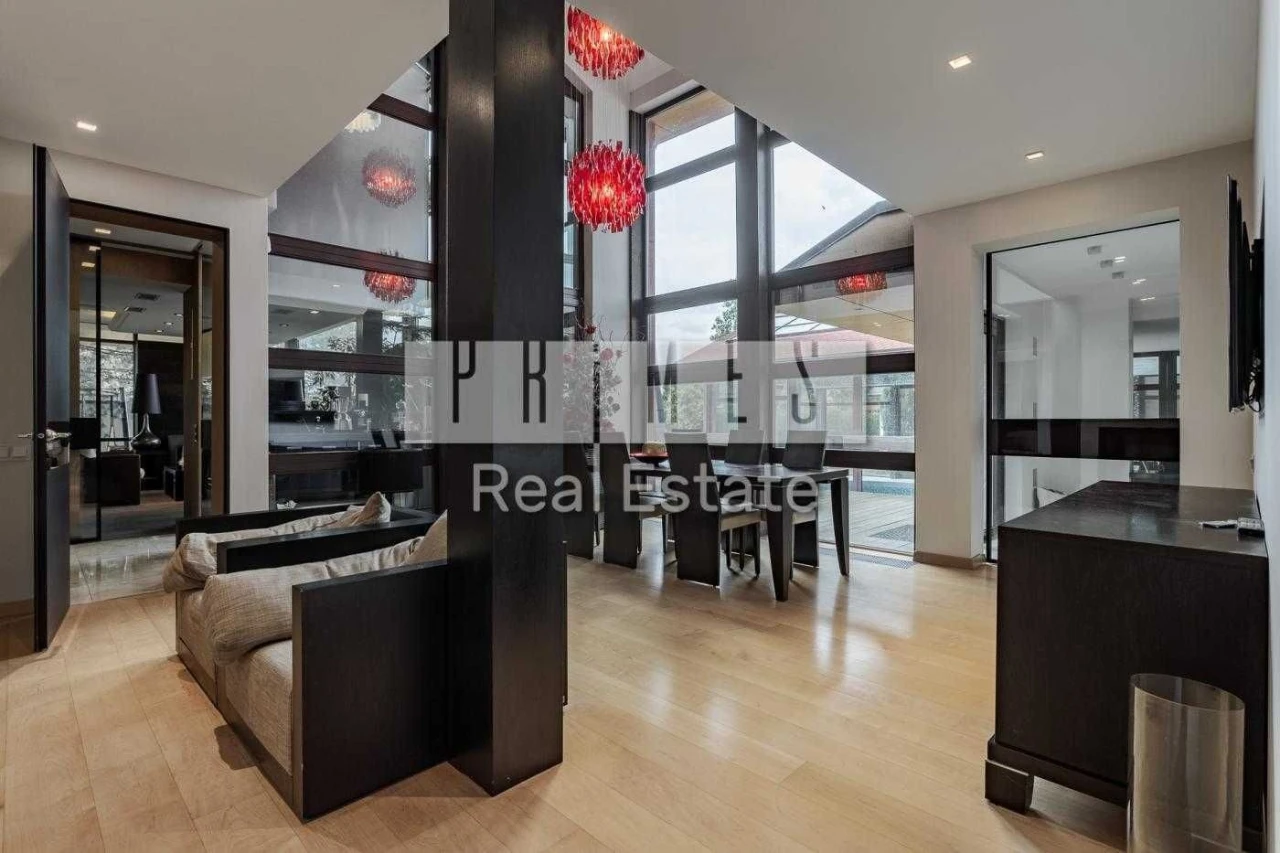 Rental house on the first line in Dnipro, modern style, Осоко