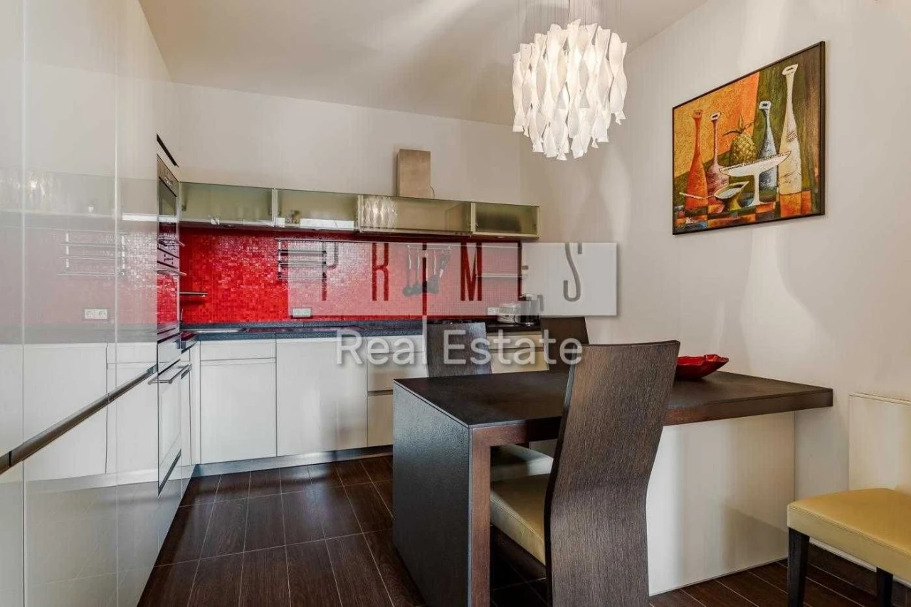 Rental house on the first line in Dnipro, modern style, Осоко
