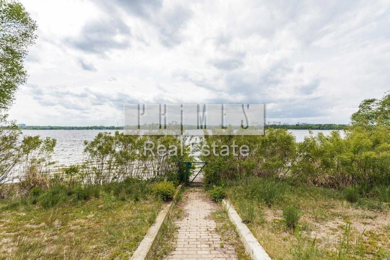 Rental house on the first line in Dnipro, modern style, Осоко