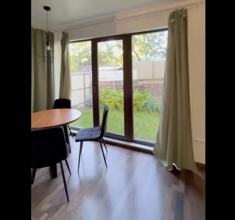 Rent a 3-room Cottage in Kuchmin Yar, Volskzalna