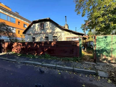Дом. Киев, Гучный проезд.