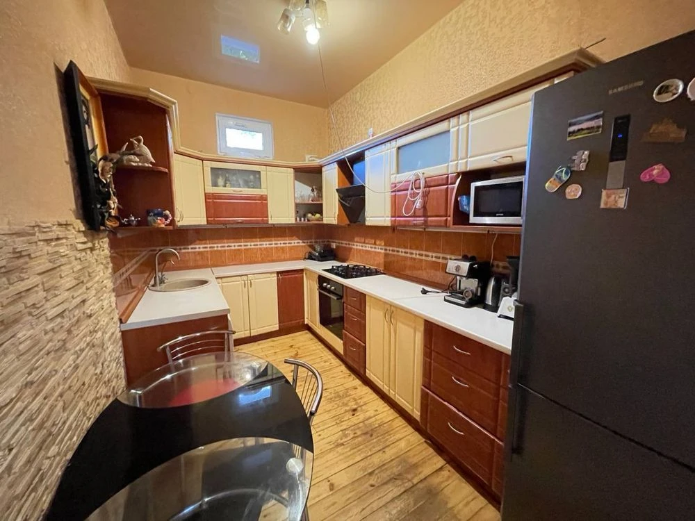 Продається Дом 220 м2 с ремонтом|Участок 6 соток