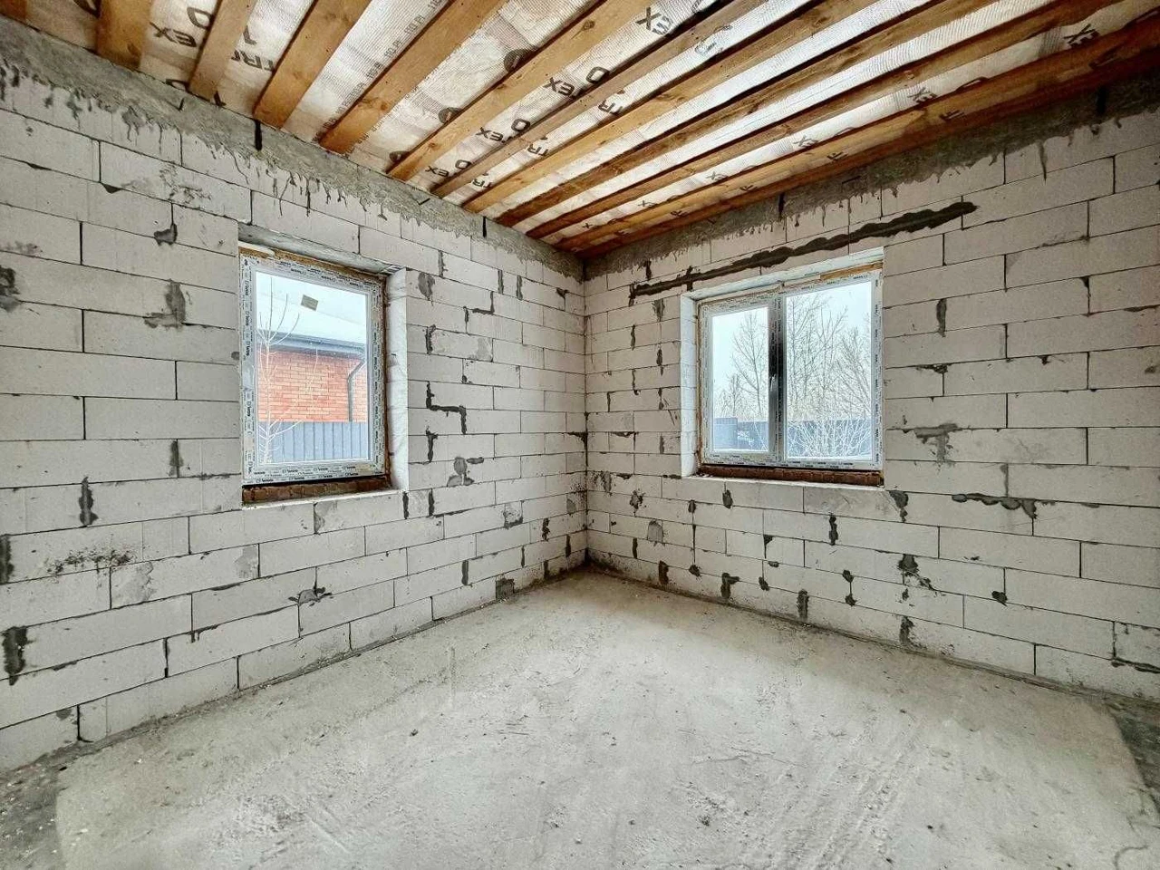 Detached house with complete documentation
