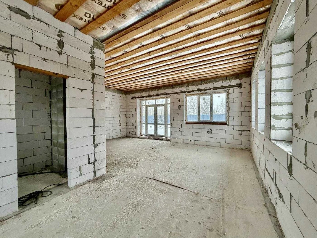 Detached house with complete documentation