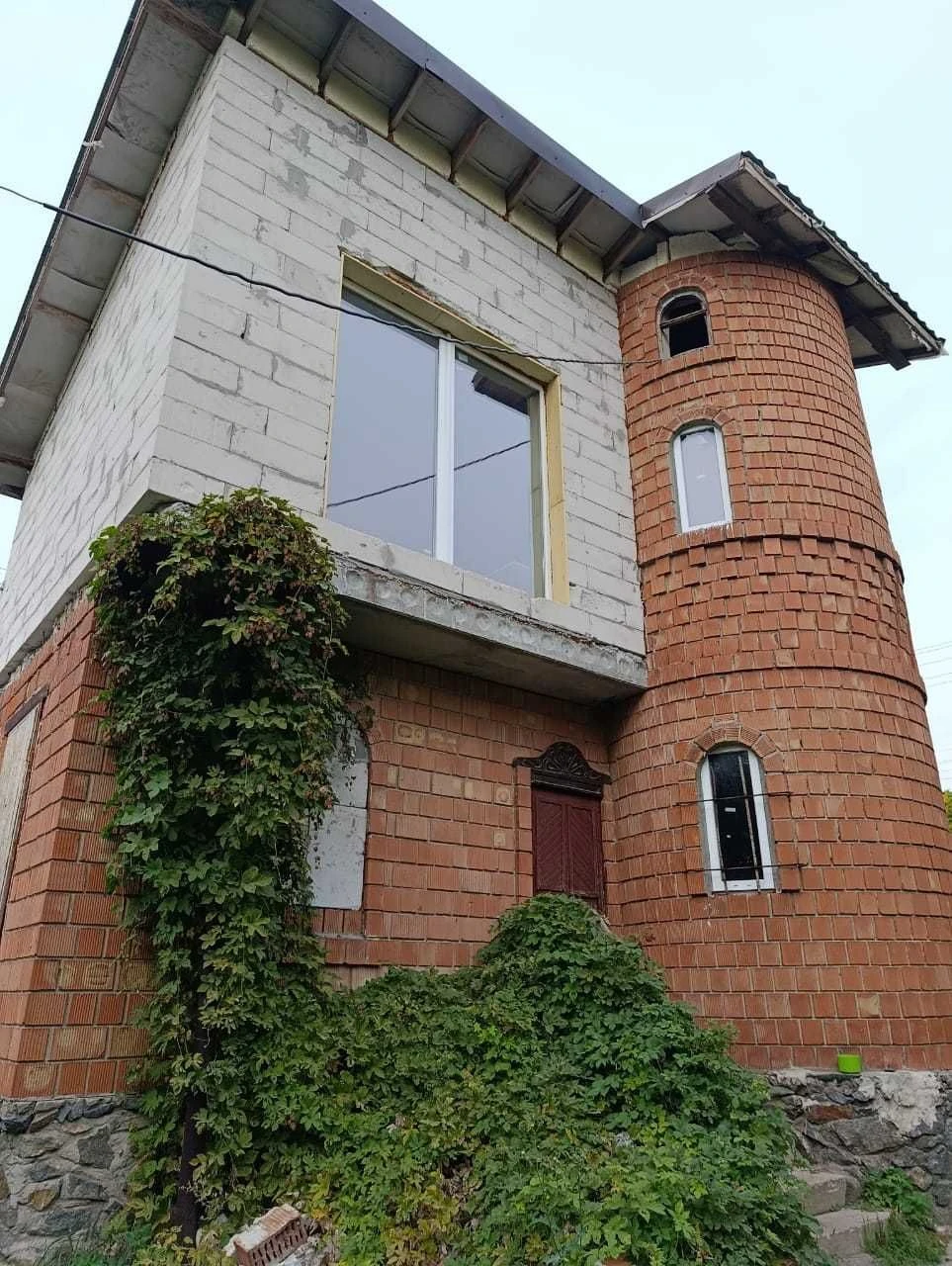 For Sale - Country House in Krasnopillia
