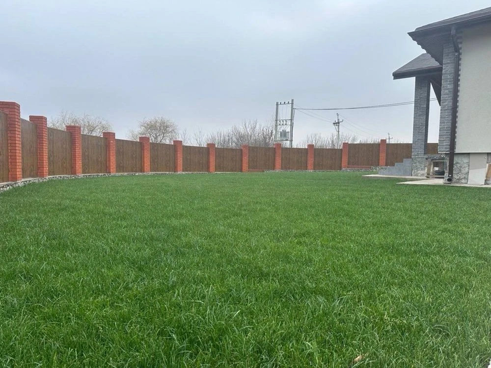 Продаж 4-кімнатного будинку в Новоолександрівці на вул. Мали