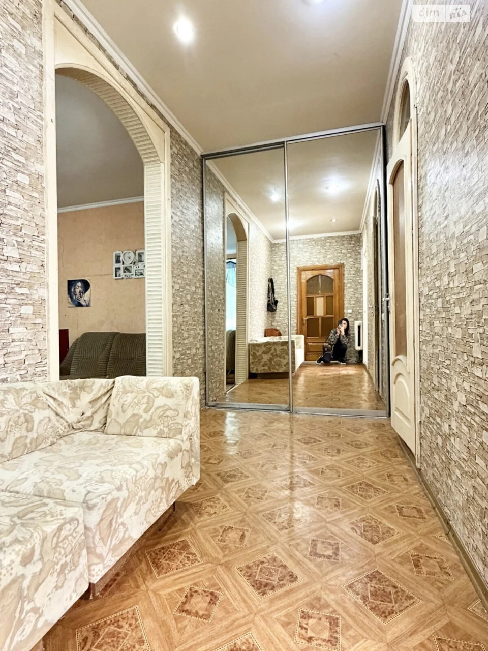 Продаж Части здания Западный