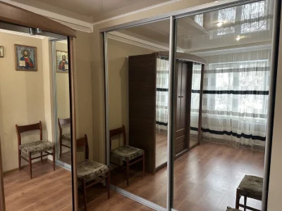 I will sell a 3-room apartment, exchange for a car is possible