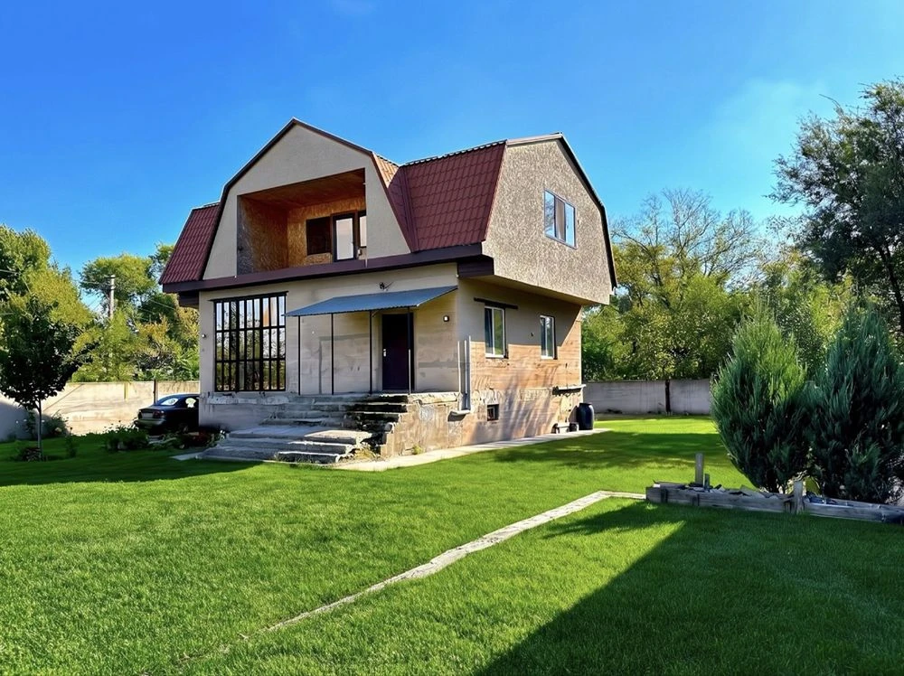 For Sale: Detached Good House in Beresnovka Street