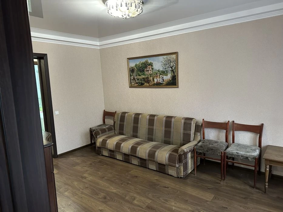 I will sell a 3-room apartment, exchange for a car is possible