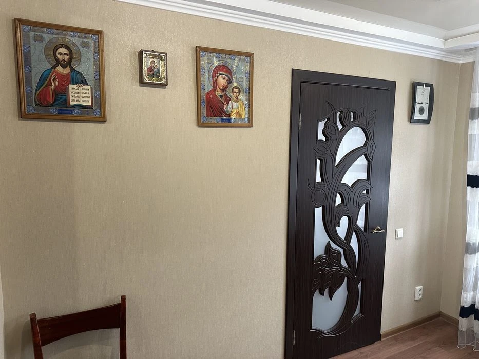 I will sell a 3-room apartment, exchange for a car is possible