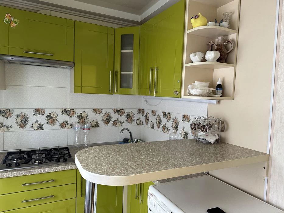 I will sell a 3-room apartment, exchange for a car is possible