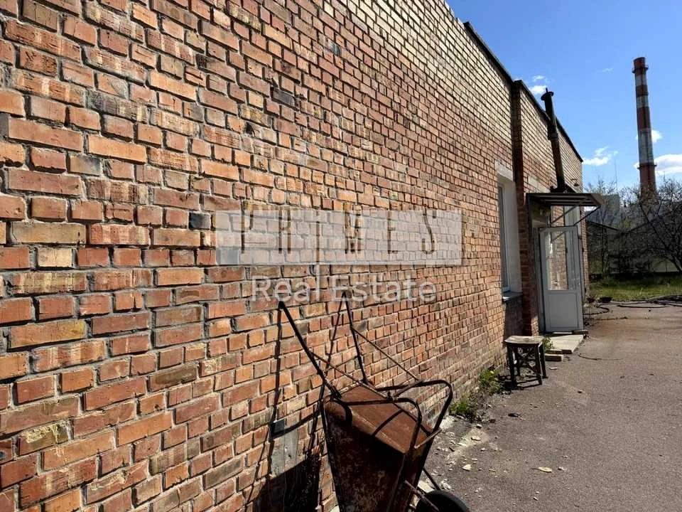 Ділянка. Київ, Пухівська вул.