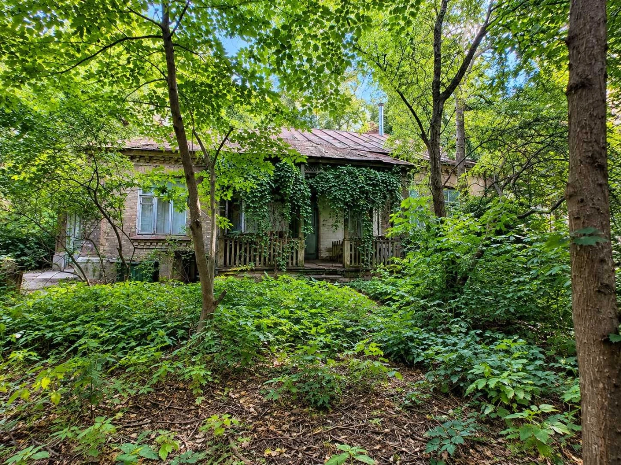 Land for sale in a quiet center of Kyiv, Tat