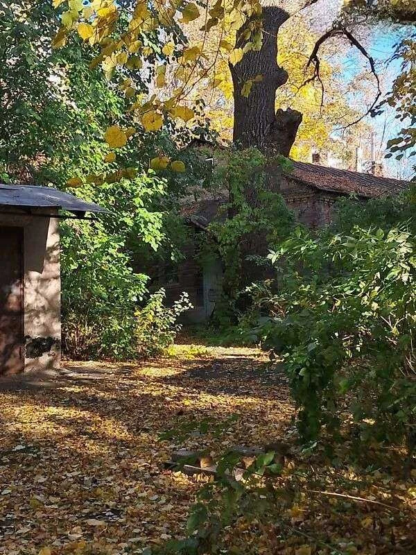 Land for sale in a quiet center of Kyiv, Tat