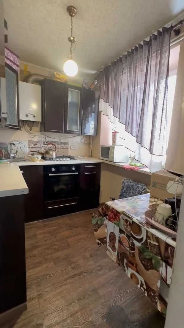 Продается 3 комн. квартира в центре Чугуева