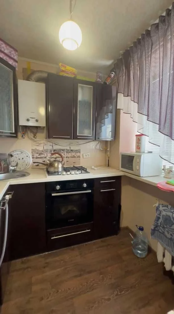 Продается 3 комн. квартира в центре Чугуева
