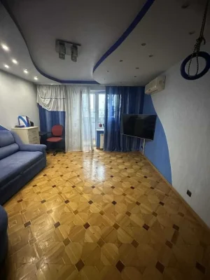 Продається 4-кімнатна квартира 80 м2 в центрі міста