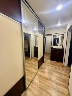 3-room apartment on Cadeniuka 6