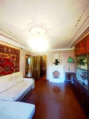 Продам 3 комнатную квартиру 61 м2 Комфортный 2 этаж метро Ин