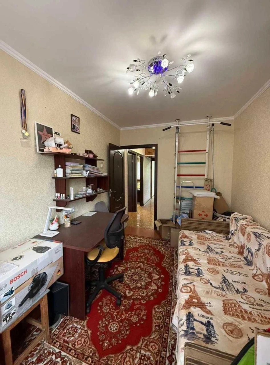 В продаже 3 комнатная квартира на Салтовке в районе ТРК Укра