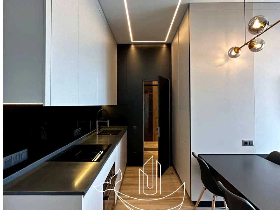 Apartment. Odessa, Mayachny Prospect