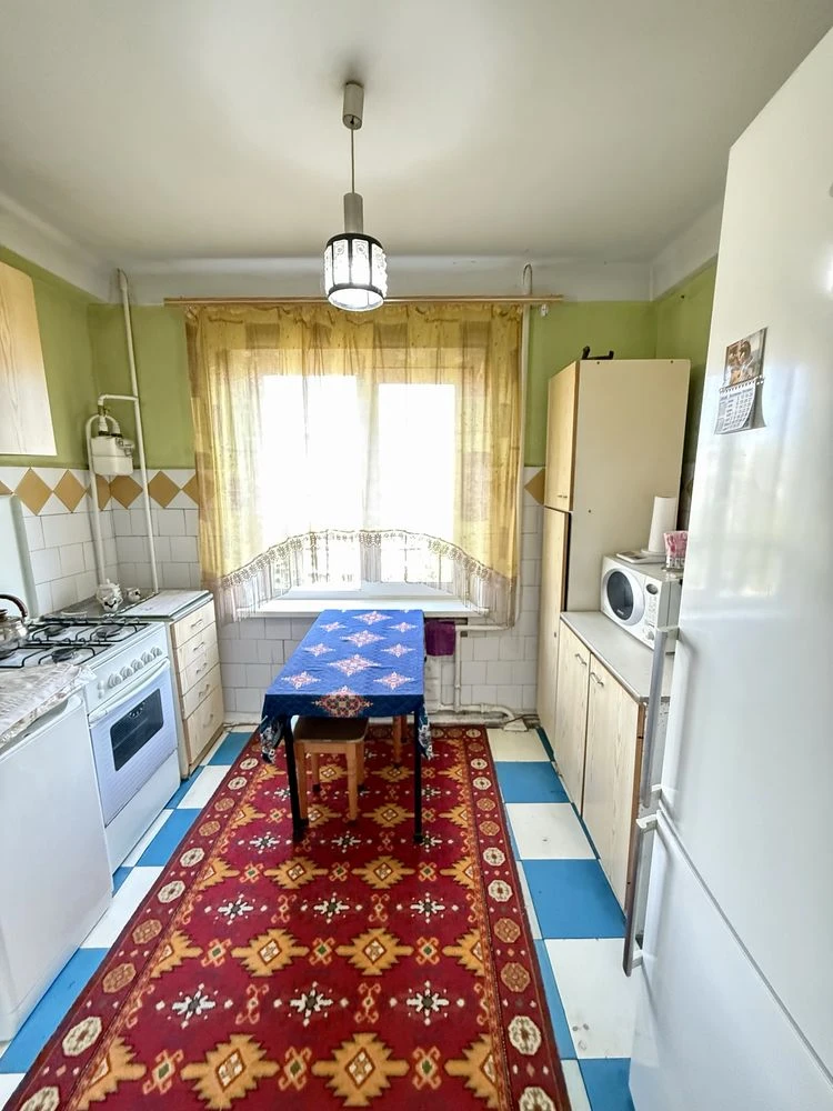 Продажа 3-комнатной квартиры в центре района Хортицкого