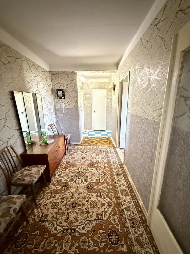 Продажа 3-комнатной квартиры в центре района Хортицкого