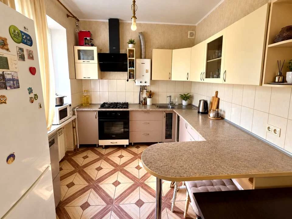 Квартира. Запоріжжя, Сергія Синенка ул.