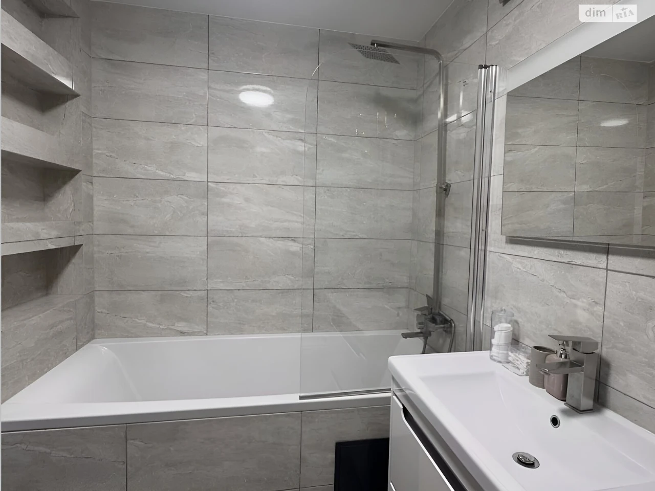 Apartment for Sale - Ozerna