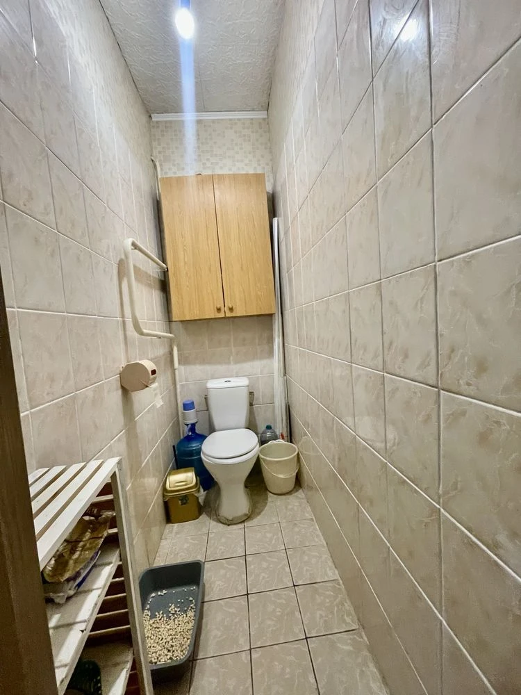 Продам 4-кімнатну квартиру в центрі