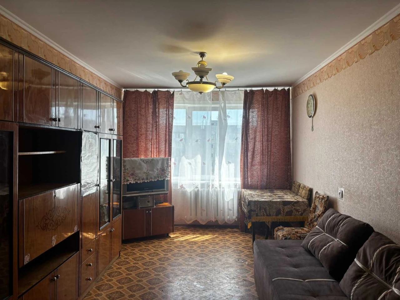 Apartment for Sale - 700 Anniversary Area