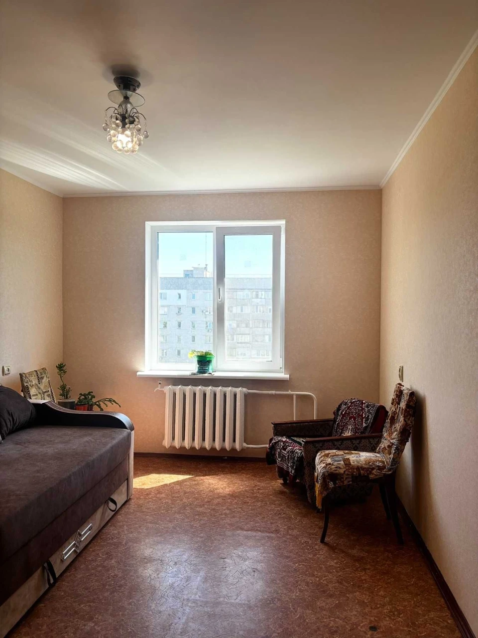 Apartment for Sale - 700 Anniversary Area