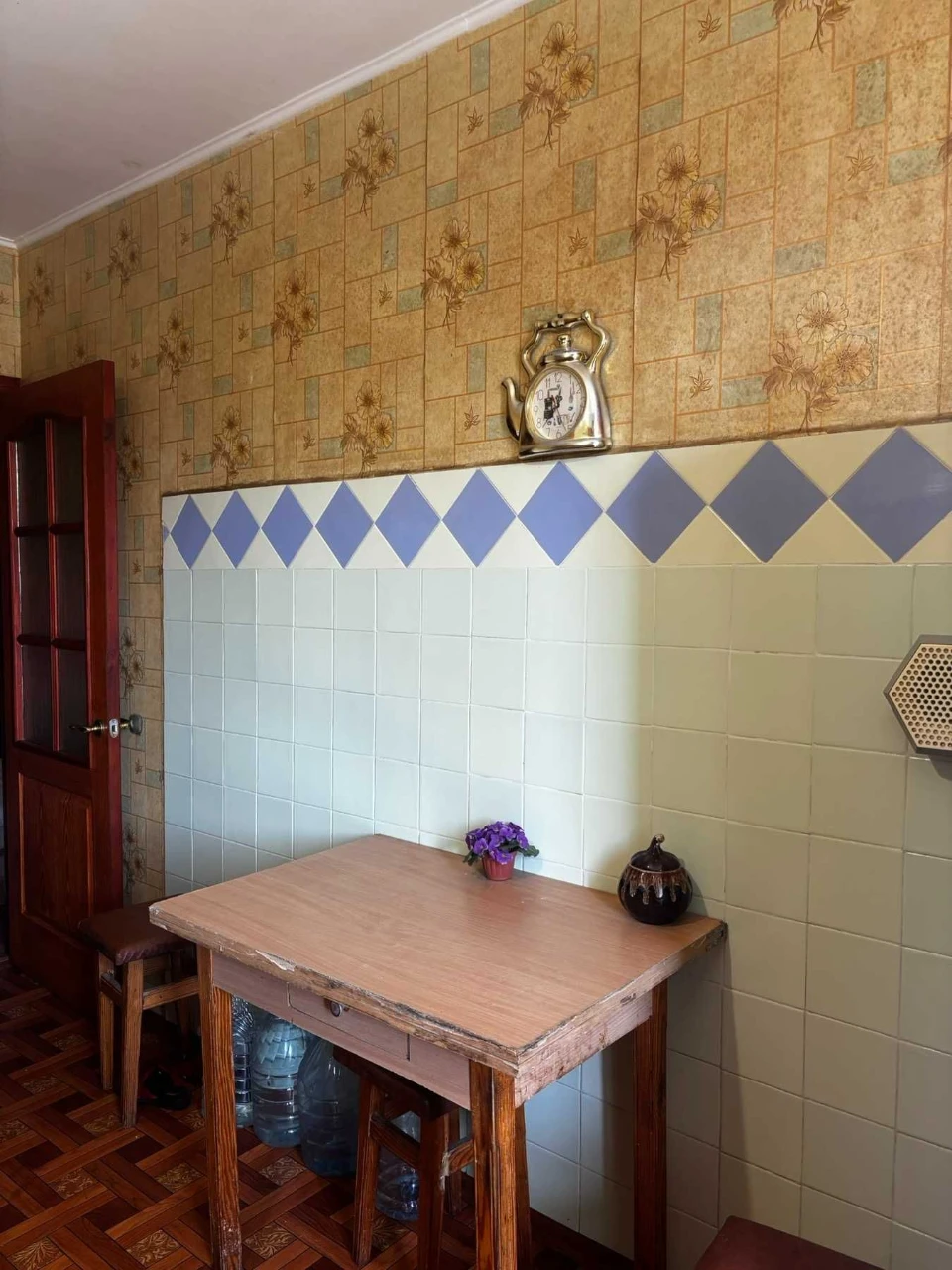 Apartment for Sale - 700 Anniversary Area