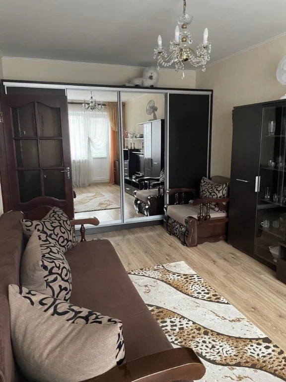 One-room apartment for sale, Евгений Коновальця Street